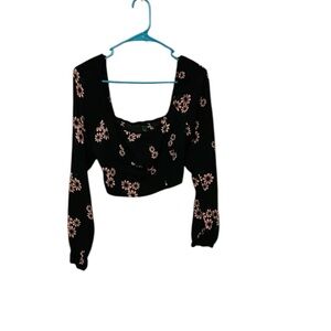 Wild Fable Black and White Puff Sleeve Crop Blouse